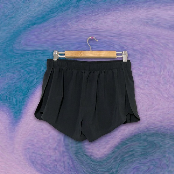 ♥︎ Nike Full Flex 2 in 1 Shorts ♥︎ - Picture 3 of 7